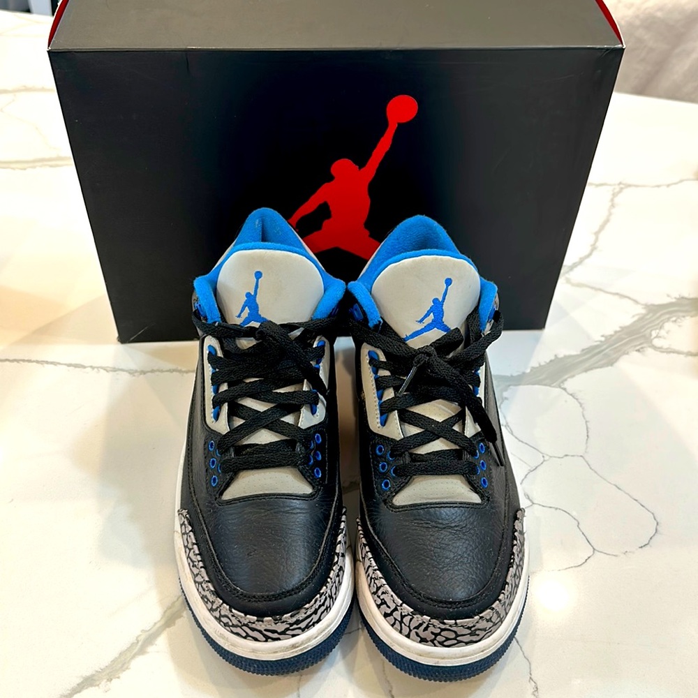 Air Jordan 3 retro (like new)